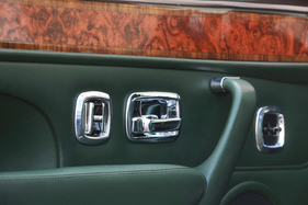 Bentley Continental R (1993) - Leder, Holz und Chrom