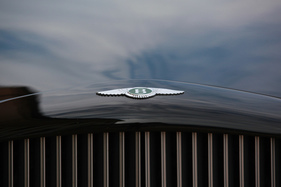 Bentley Continental R (1993) - nochmals das Bentley-B auf der Haube
