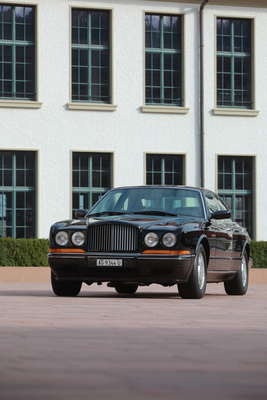 Bentley Continental R (1993) - stattlich und mit klassichem Bentley-Kühler