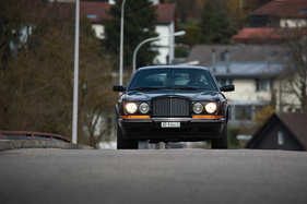 Bentley Continental R (1993) - viele Bentley-Käufer zogen den weniger protzigen Kühler denen des Rolls-Royce vor