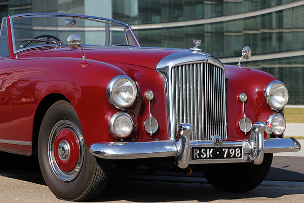 Bentley Continental R Graber (1954) - traditioneller Bentley-Kühler