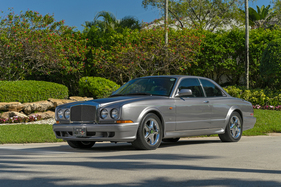 Bentley Continental R Mulliner "Wide-Body" (2000) - als Lot 112 angeboten an der Bonhams Amelia Island Versteigerung vom 5. März 2020