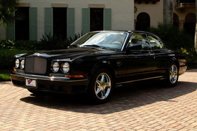 Bentley Continental R Mulliner 'Wide-Body' (2002) - als Lot 162 an der RM/Sotheby's Online Only Open Roads Versteigerung vom 19. bis 26. Mai 2021