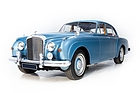 Bild: Bentley Continental S2 Flying Spur par H.J. Mulliner (1960) - als Lot 185 an der Artcurial-Versteigerung anlässlich der Rétromobile Paris am 18./19. März 2022