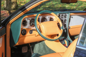 Bentley Continental T (1996) - Erkennungszeichen Zapfenschliff auf dem Metall hinter den Instrumenten