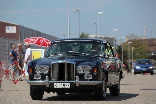 Bentley Corniche Coupé bei der Abreise - 3. Youngtimer- und Classictreffen Pratteln am 15. Juli 2018