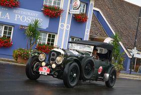 Bentley Le Mans 8 (1941) an der RAID Suisse-Paris 2016 Bentley Le Mans 8 (1941) an der RAID Suisse-Paris 2016