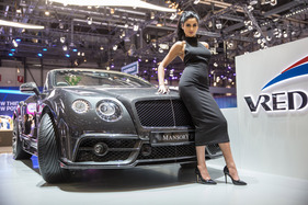 Bentley Mansory - wer schaut da noch den Reifen an? - auf dem Genfer Automobilsalon 2015