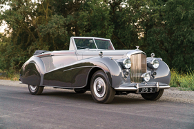 Bentley Mark IV Drophead Coupe Mulliners of Birmingham (1952) - als Lot 152 an der RM/Sotheby's Versteigerung in Monterey am 24./25. August 2018