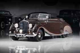 Bentley Mark VI Cabriolet by Franay (1947) - als Lot 106 an der RM/Sotheby's Amelia Island Versteigerung 2017 angeboten
