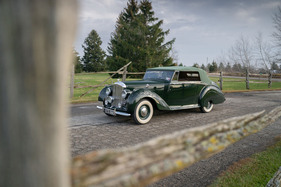 Bentley Mark VI Drophead Coupe by Park Ward (1948) - als Lot 203 an der RM Sotheby’s Arizona Versteigerung 2025