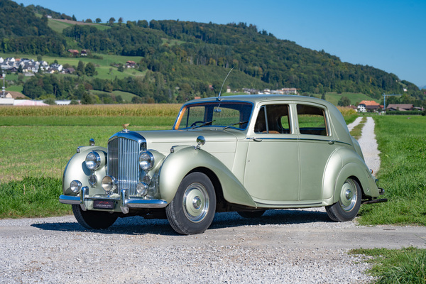 Bild: Bentley Mark VI Saloon (1950) - als Lot 40 an der Versteigerung der Oldtimer Galerie in Toffen am 21. März 2026