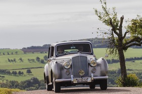 Bentley Mk VI Standard Steel Saloon (1951) - am RAID Suisse-Paris (Brüssel) 2014