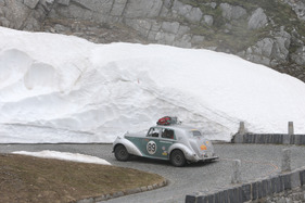 Bentley MkVl (1951) - an der Rallye Peking-Paris 2013 - Sonderprüfung Tremola Tag 31