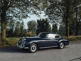 Bentley R-Type 4.9-litre Continental Sports Saloon (1954) - als Lot 141 am Bonhams "The Zoute Sale" 2024