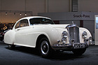 Bentley R-Type Continental (1954) - dieser Wagen mit Chassisnummer BC16C wurde am 21. Januar 1954 in die Schweiz ausgeliefert, heute ist er im Bentley-Werksbesitz - an der Techno Classica Essen 2012