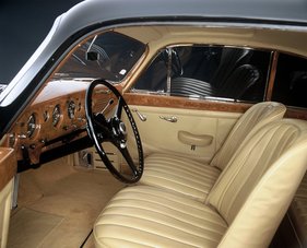 Bentley R-Type Continental Coupé (1955) - angeboten an der Bonhams Versteigerung im Grand Palais in Paris am 5. Februar 2015