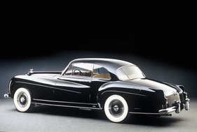 Bentley R-Type Continental Coupé (1955) - angeboten an der Bonhams Versteigerung im Grand Palais in Paris am 5. Februar 2015