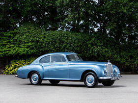 Bentley R-Type Continental Fastback Sports Saloon (1954) - Lot 232 an der Bonhams Goodwood Revival Versteigerung am 9. September 2023