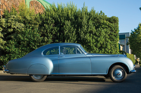 Bentley R-Type Continental Fastback Sports Saloon H.J. Mulliner (1954) - als Lot 145 an der RM/Sotheby's Versteigerung von Monterey am 19./20. August 2016