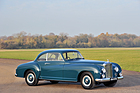 Bentley R-Type Continental Sports Saloon by Franay (1955) - als Lot 140 angeboten an der Versteigerung von RM in Paris am 4. Februar 2015