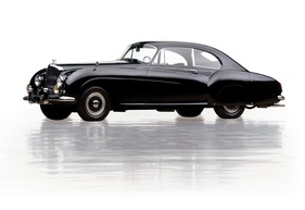 Bentley R-Type Continental Sports Saloon by H.J. Mulliner (1955) - als Lot 208 an der RM / Sotheby's Versteigerung der Andrews Collection am 2. Mai 2015