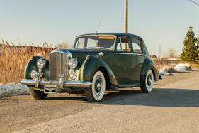 Bentley R-Type Standard Steel Saloon (1953) - als Lot 163 an der Bonhams “The Scottsdale Auction” 2025