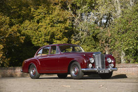 Bentley S-Series Continental Flying Spur Saloon (1958) - als Lot 27 an der Bonhams Bond Street Versteigerung am 4. Dezember 2016
