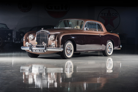 Bentley S1 Continental Fixed Head Coupe by Park Ward (1958) - als Lot 141 an der RM/Sotheby's Amelia Island Versteigerung 2017 angeboten
