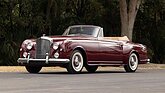 Bild: Bentley S1 Continental Park Ward Drophead Coupe (1956) - als Lot 267 an der Broad Arrow Versteigerung in Amelia Island am 6./7. März 2026