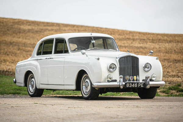 Bentley S1 Lightweight Six-Light Saloon H. J. Mulliner (1956) - als Lot 650 angeboten anlässlich Silverstone Auctions “NEC Classic Motor Show Sale" am 12. November 2022