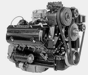 Der V8 in seiner ersten Form mit halbkugelförmigen Brennräumen und Ventilen in V-Anordnung, was längere Kipphebel nach Chrysler-Art nötig machte.