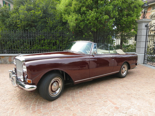 Bild: Bentley S3 Continental Drophead Coupé (1965) - angeboten an der Versteigerung der Oldtimer Galerie anlässlich der Dolder Classics am 7. Juni 2014