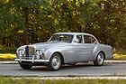 Bentley S3 Continental Flying Spur (1964) - als Lot 016 angeboten an der Artcurial Sur les Champs Versteigerung am 22. Oktober 2023