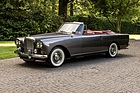 Bild: Bentley S3 Continental cabriolet Mulliner Park Ward (1963) - Lot 127 an der Artcurial „Garden Party in Saint-Tropez" Versteigerung 2024