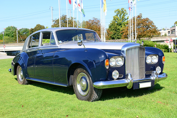 Image: Bentley S3 Saloon (1963) - offered as lot 197 at the Oldtimer Galerie Toffen auction on October 16, 2021