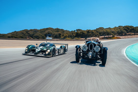 Bentley Speed 8 (2003) - zusammen mti Vorkriegs-Bentley in Laguna Seca