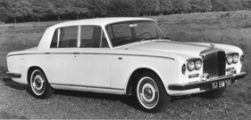Bentley T-Series, 4-Door (1968) - die Basis für die zweitürigen Varianten lieferten die Silver-Shadow- und T-Series-Modelle mit ihrem laufruhigen V8-Teil-Alluminiummotor
