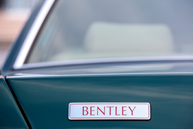 Bentley Turbo S (1995) - Bentley-Schriftzug auf dem Heck