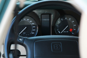 Bentley Turbo S (1995) - grosser Drehzahlmesser, roter Bereich ab 4500 Umdrehungen