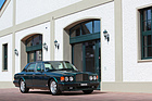 Bentley Turbo S (1995) - macht vor jeder Fassade einen guten Eindruck