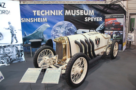 Benz "Blitzen Benz" (1909) - 21 Liter Hubraum, aufgeteilt auf gerade einmal vier Zylinder - 200 PS für 228,1 km/h - gezeigt vom Technik-Museum Sinsheim (Techno Classica 2017)