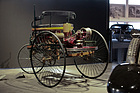 Benz Patent Motorwagen (1886) - die Anfänge, das "Benz-Velo" ist nur noch als Nachbauten erhalten - Sonderschau "Mercedes-Benz" im Pantheon Basel 2020/2021