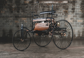 Benz Patent Motorwagen Replica (1886) - als Lot 346 verkauft an der RM/Sotheby's Versteigerung der Guyton Collectoin am 5. Mai 2019 Benz Patent Motorwagen Replica (1886) - als Lot 346 verkauft an der RM/Sotheby's Versteigerung der Guyton Collectoin am 5. Mai 2019