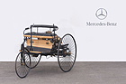 Benz Patent-Motorwagen tricycle réplique Dirk de Jager (1886) - als Lot 55 an der Artcurial Mercedes-Versteigerung in Paris am 15. Oktober 2017