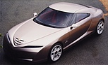 Bertone Bella (1999) – Das "Scudetto" liegt fast horizontal auf der Motorhaube und ist der Ausgangspunkt aller Karosserielinien
