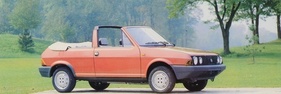 Bertone Cabrio (1983) – auf einem Werksfoto