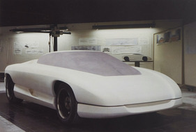 Bertone Nivola (1990) – Der endgültige Entwurf als Tonmodell im Massstab 1:1