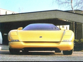 Bertone Nivola (1990) – Nur ein schmaler Lufteinlass verrät, dass sich der Wasserkühler im Bug befindet