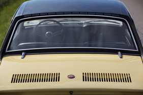 Bertone Racer Berlinetta (1970) - das Hardtop ist fest montiert, ein Klappdach gibt es nicht
